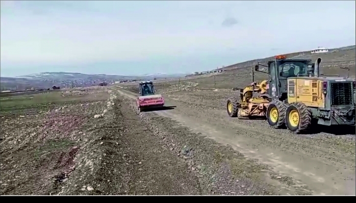 Gemerek’te Ulaşım Atağı: Grup Yollarında Konfor Artıyor