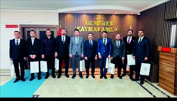 Gemerek Kaymakamlığı Voleybol Takımı'ndan Kaymakam Koca'yı Ziyaret