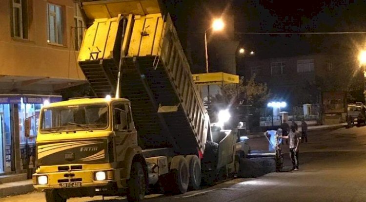 Gemerek'te yol çalışmaları Devam Ediyor